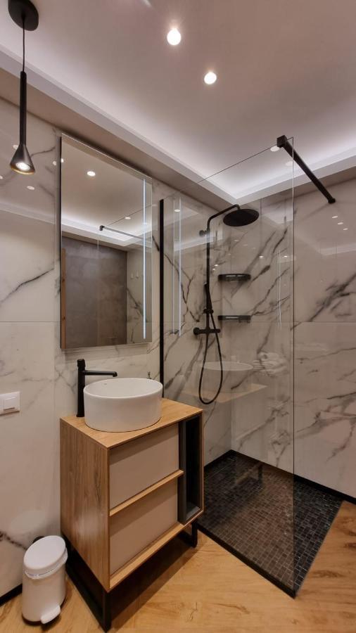 Апартаменты Penthouse Cosmopolit Брашов Экстерьер фото